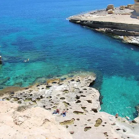 Valley View Serene Malta Apartment